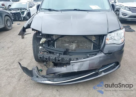 2015 Chrysler Town & Country Touring-L из США, поврежденный, VIN 2C4RC1CG6FR705834